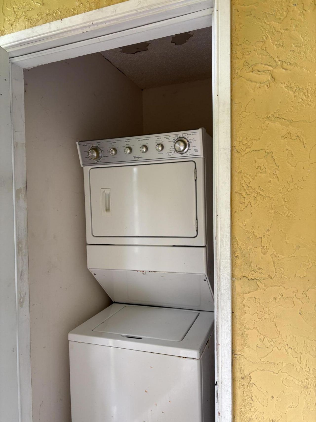 318 Meadows Circle, Boynton Beach, FL 33436 Photo