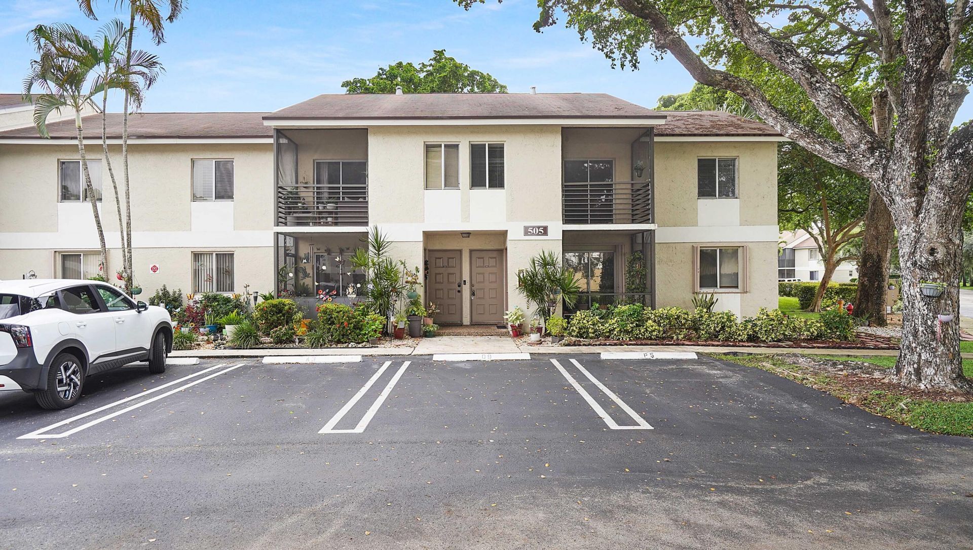 505 Gardens Drive, Unit 204, Pompano Beach, FL 33069 Main Photo