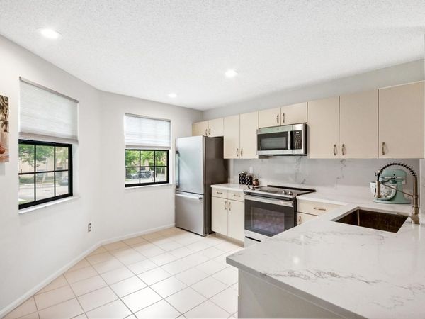 6690 Montego Bay Boulevard, Unit F, Boca Raton, FL 33433