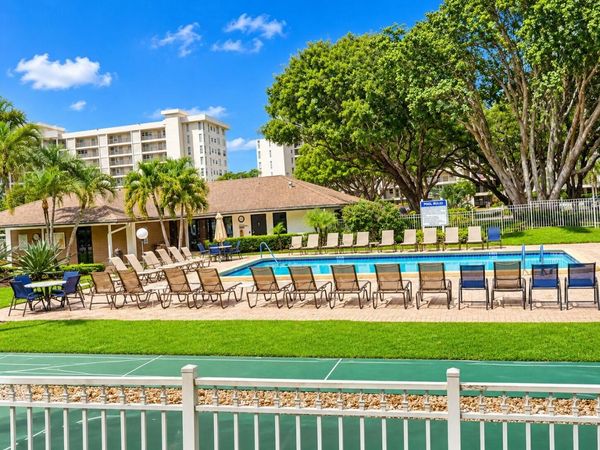 2601 S COURSE Drive, Unit 104, Pompano Beach, FL 33069