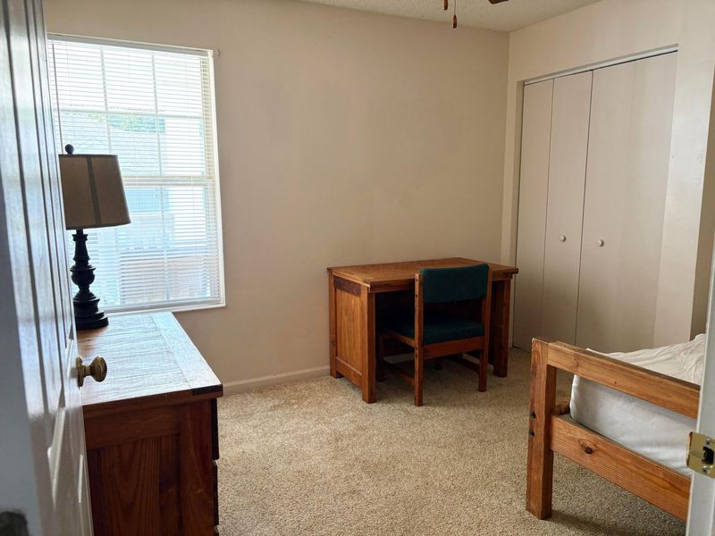 15 S Shafer Street, Unit 204, Athens, OH 45701 Photo 4