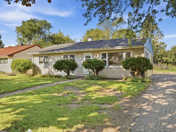 2132 Linden Avenue, Waukegan, IL 60087