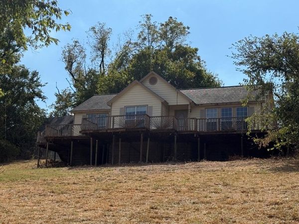 23043 E Highway 412 , Hindsville, AR 72738
