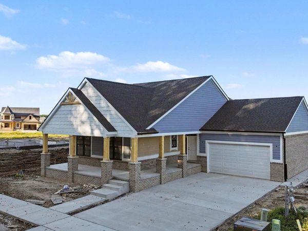 54290 Brenda Drive, Macomb Township, Mi 48042