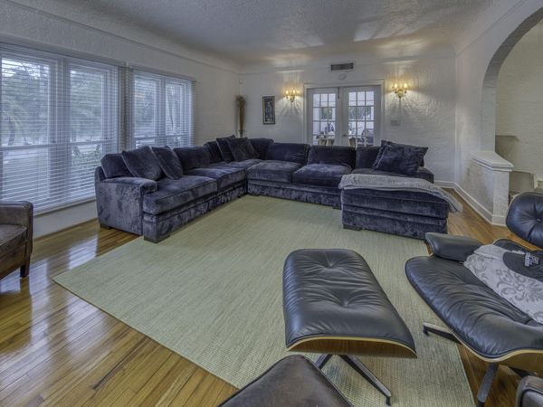 411 S FEDERAL Highway, Lake Worth Beach, FL 33460