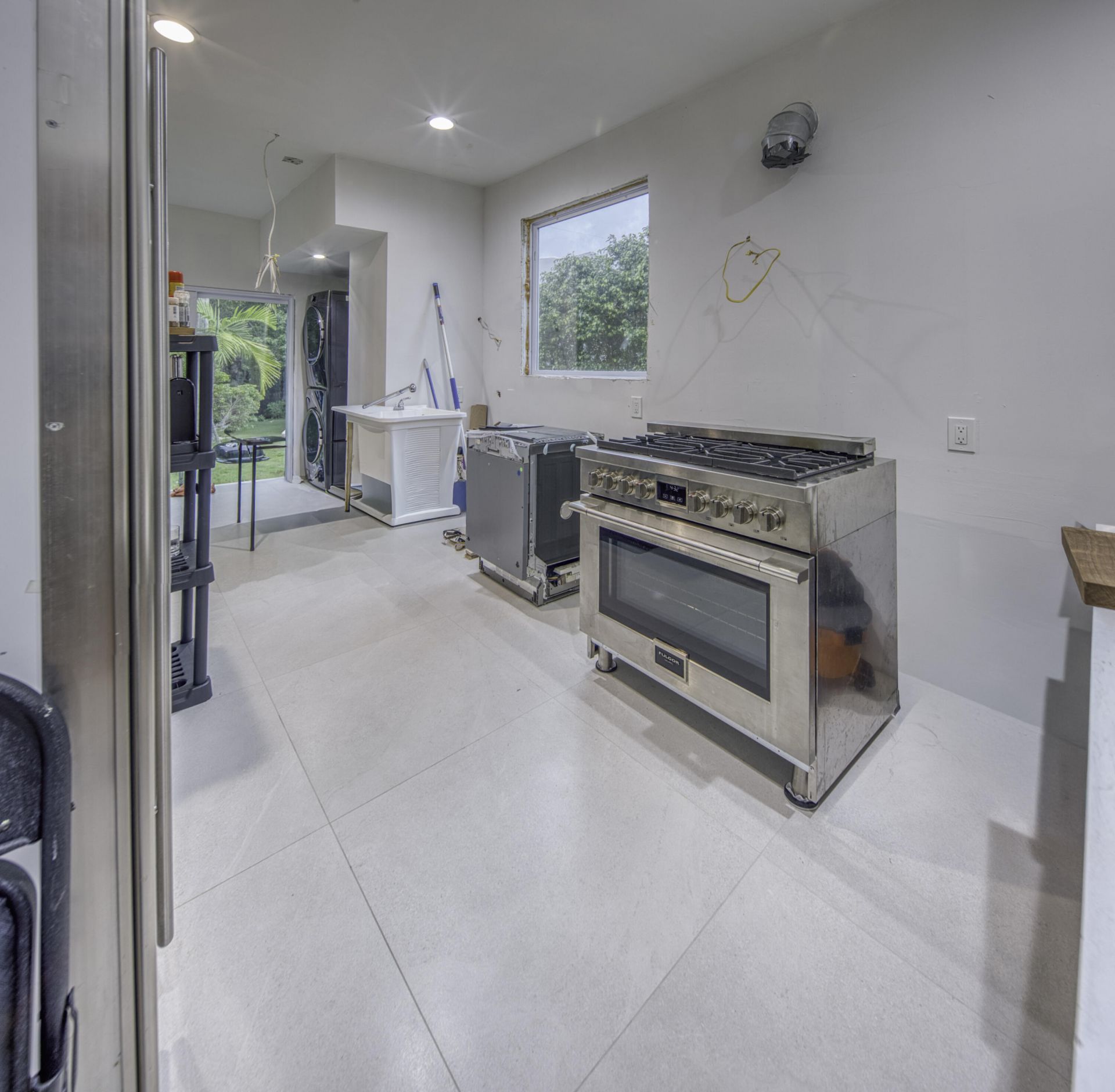 411 S Federal Highway, Lake Worth Beach, FL 33460 Photo