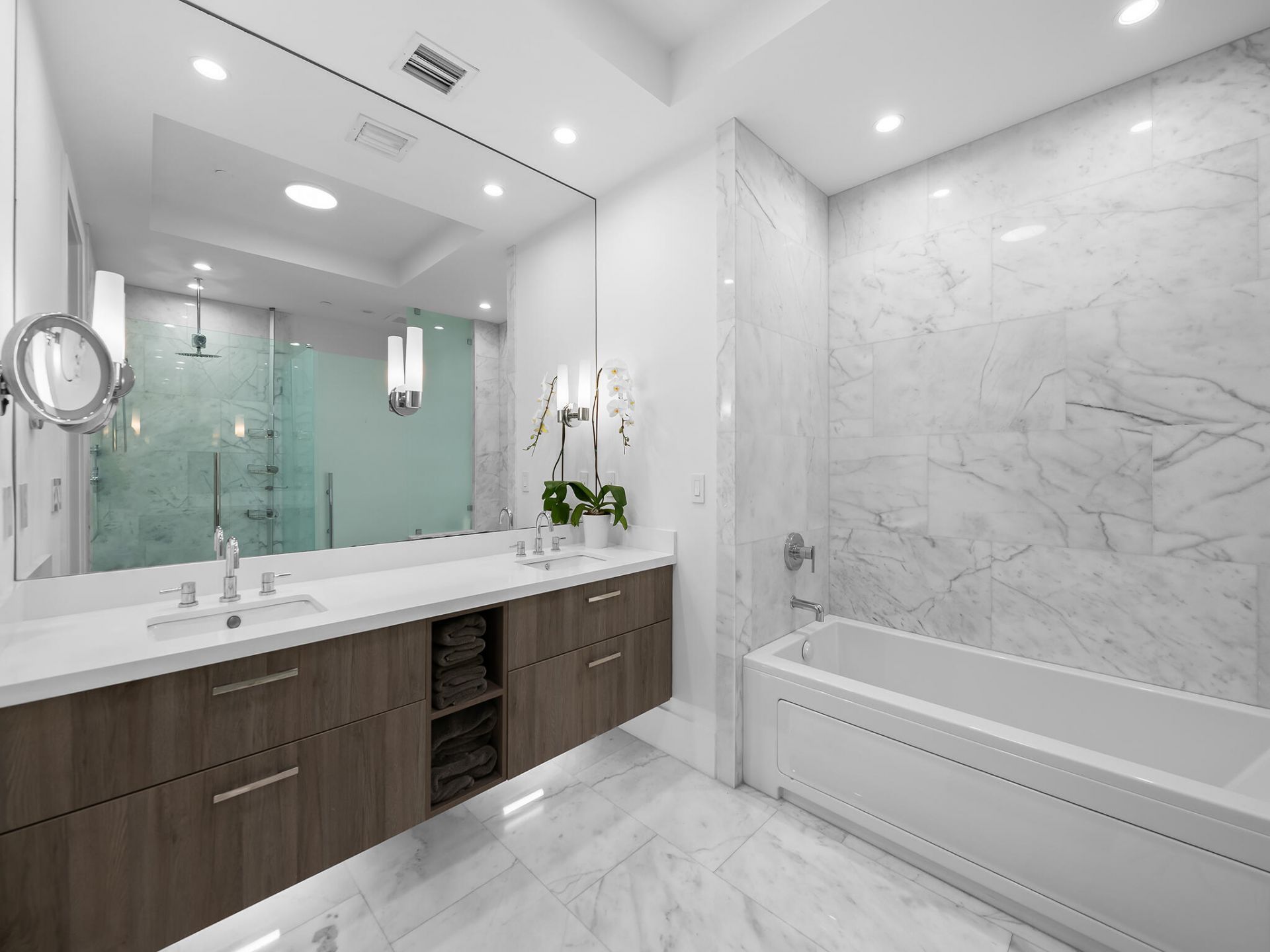 161 Isle Of Venice Drive, Unit 204, Fort Lauderdale, FL 33301 Photo