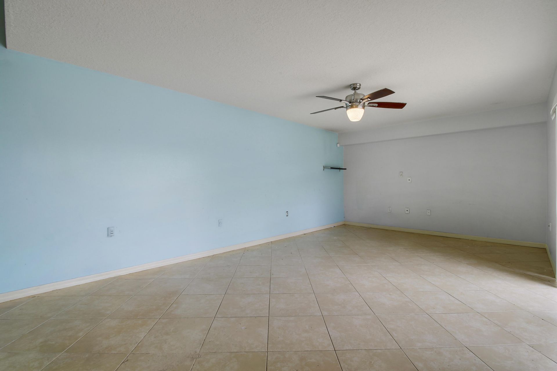 2218 22nd Way, West Palm Beach, FL 33407 Photo