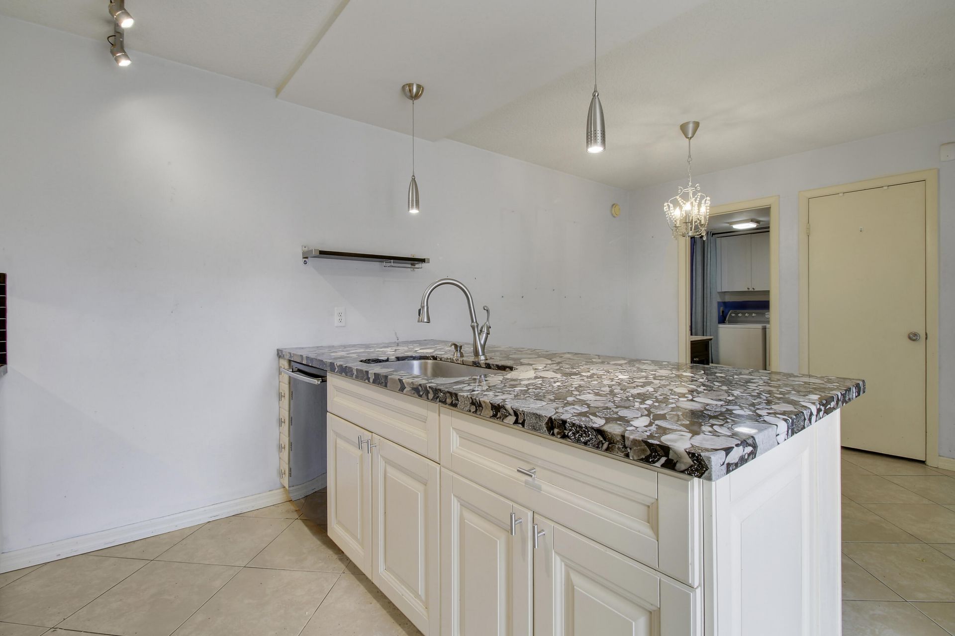 2218 22nd Way, West Palm Beach, FL 33407 Photo