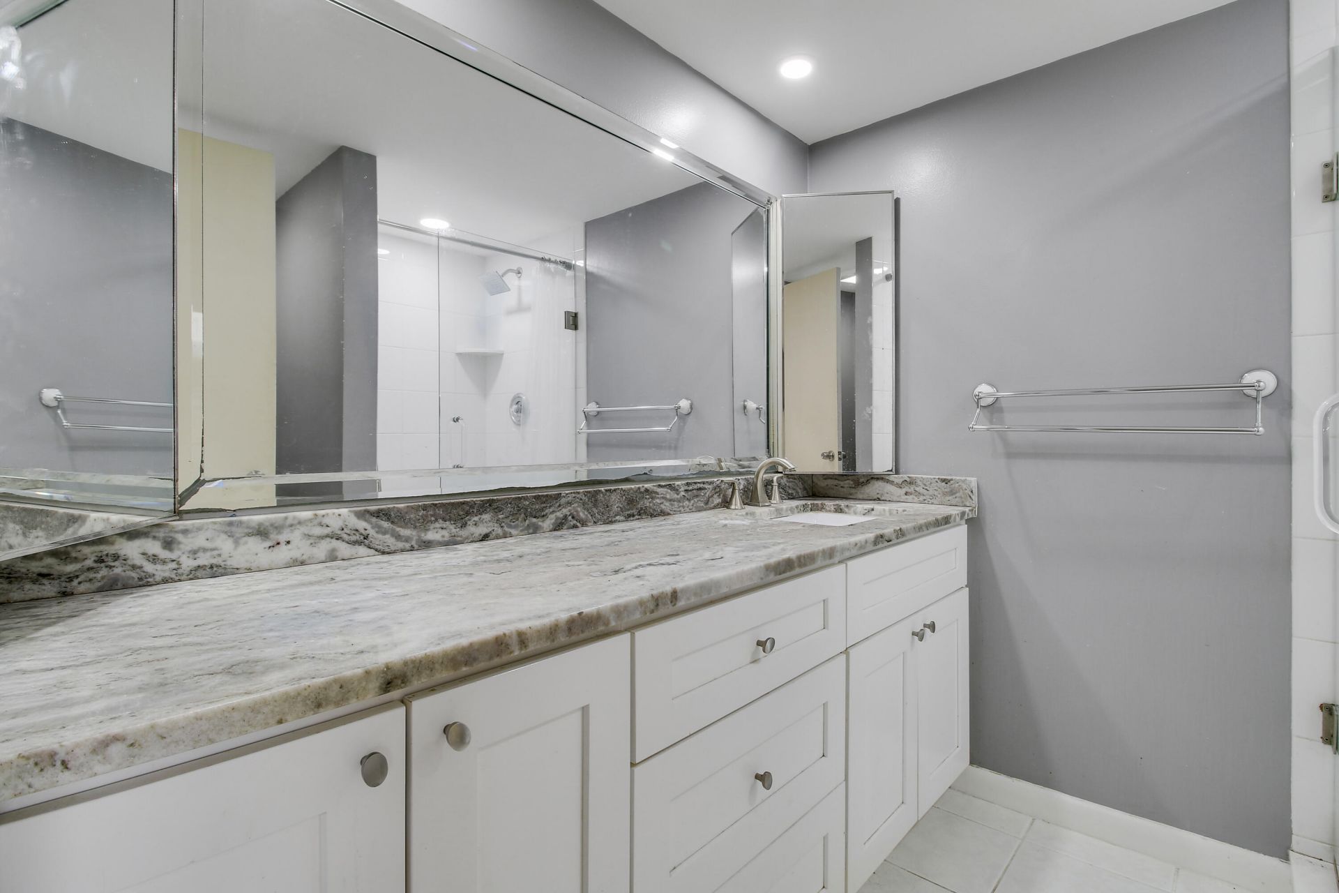 2218 22nd Way, West Palm Beach, FL 33407 Photo