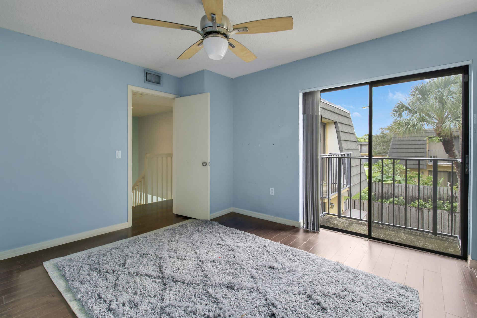 2218 22nd Way, West Palm Beach, FL 33407 Photo
