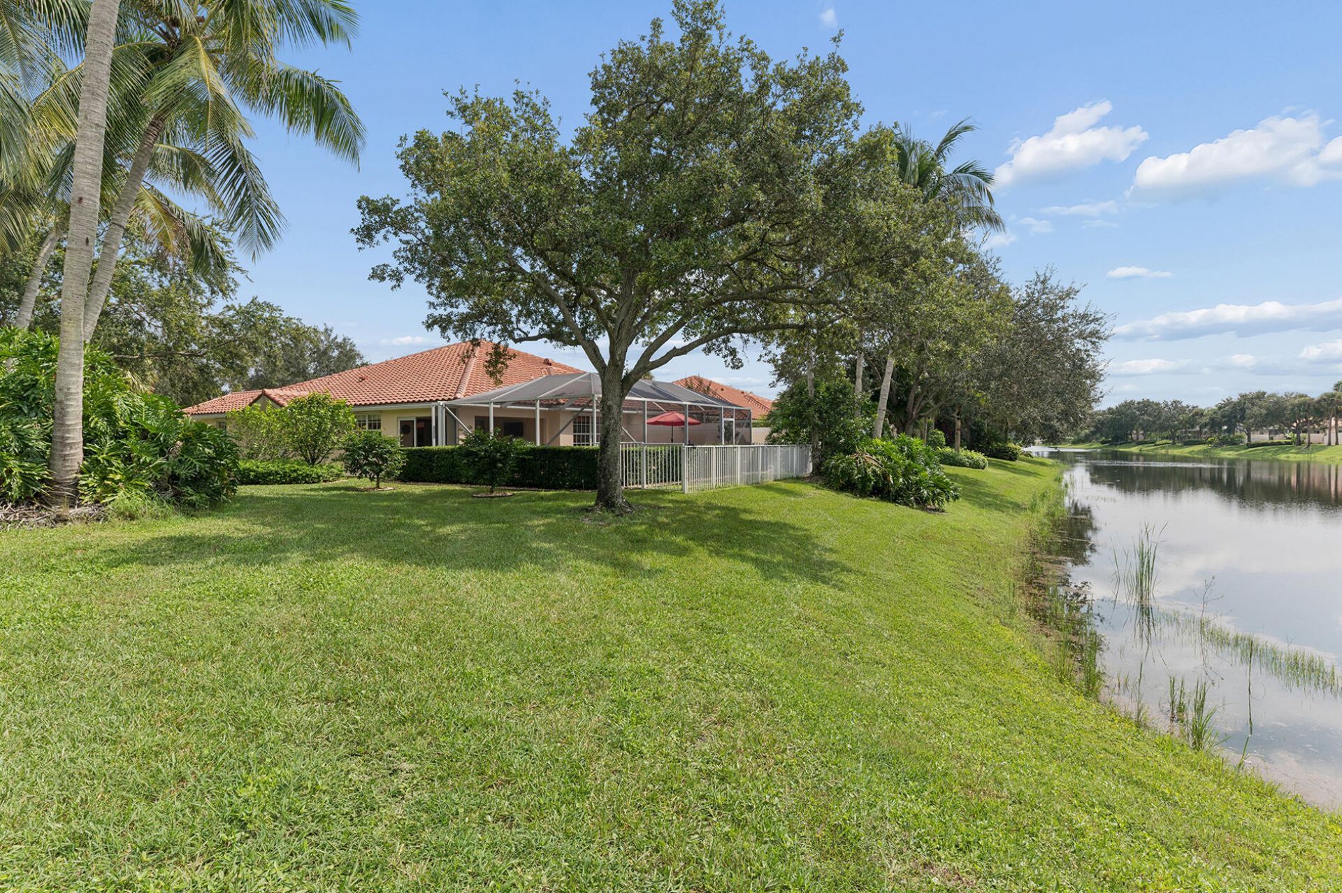7910 Pine Island Way, West Palm Beach, FL 33411 Photo