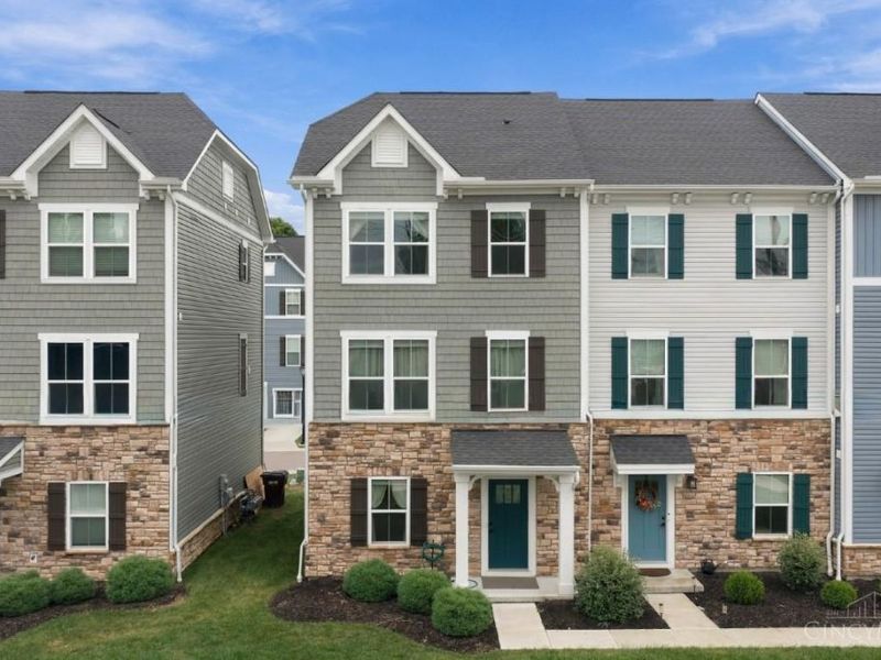 5 Wentworth Lane, Cincinnati, OH 45236 Photo 1