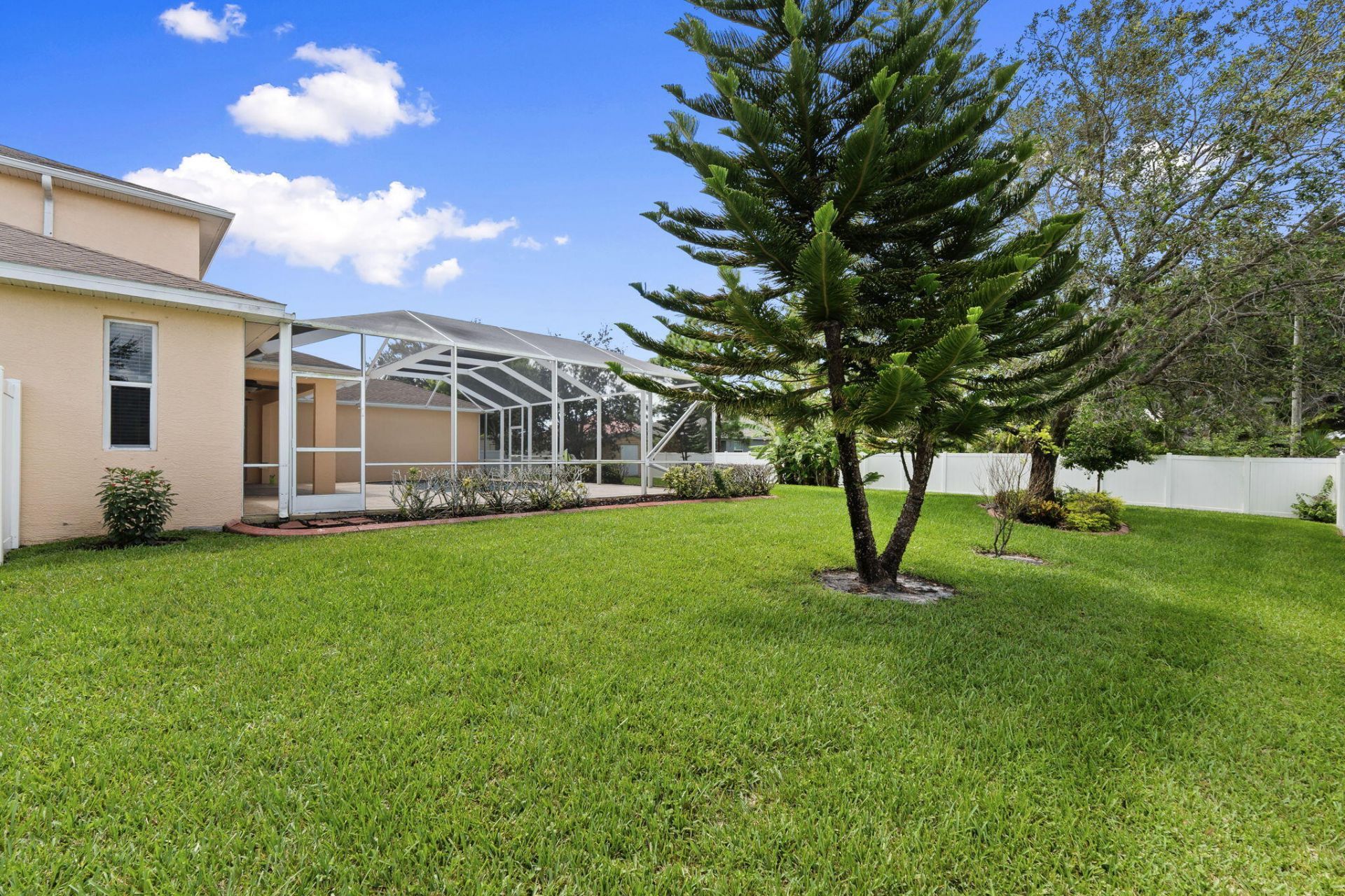 5740 NW Zenith Drive, Port Saint Lucie, FL 34986 Photo