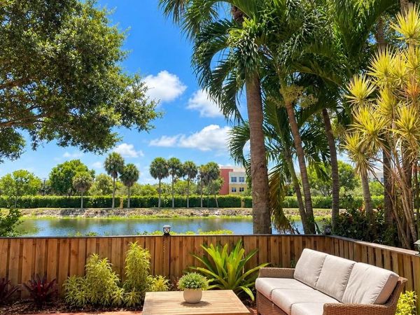 2930 SW 22nd Circle, Unit 14B, Delray Beach, FL 33445