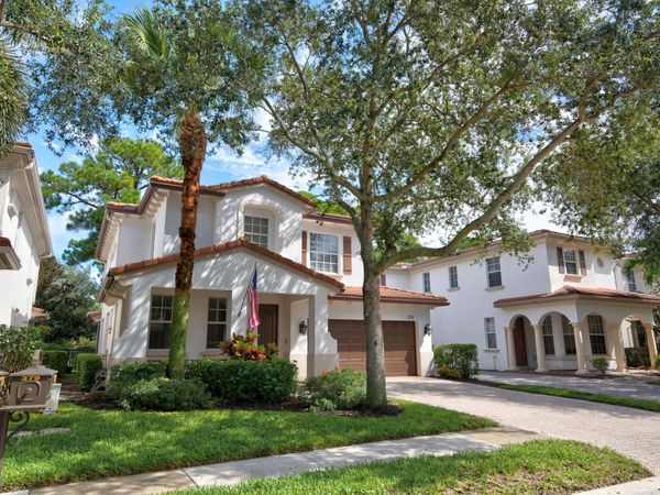 379 Columbus Street, Palm Beach Gardens, FL 33410