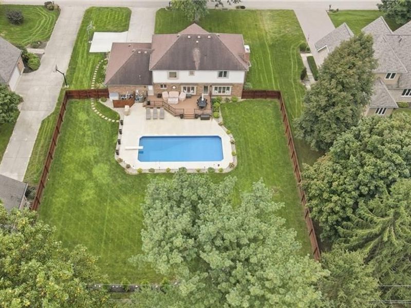 2091 Canterbury Court, Troy, OH 45373 Photo 4
