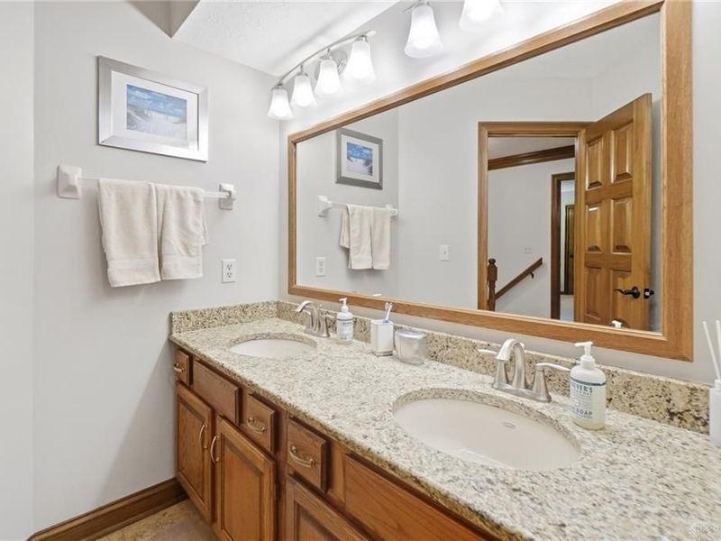 2091 Canterbury Court, Troy, OH 45373 Photo 46