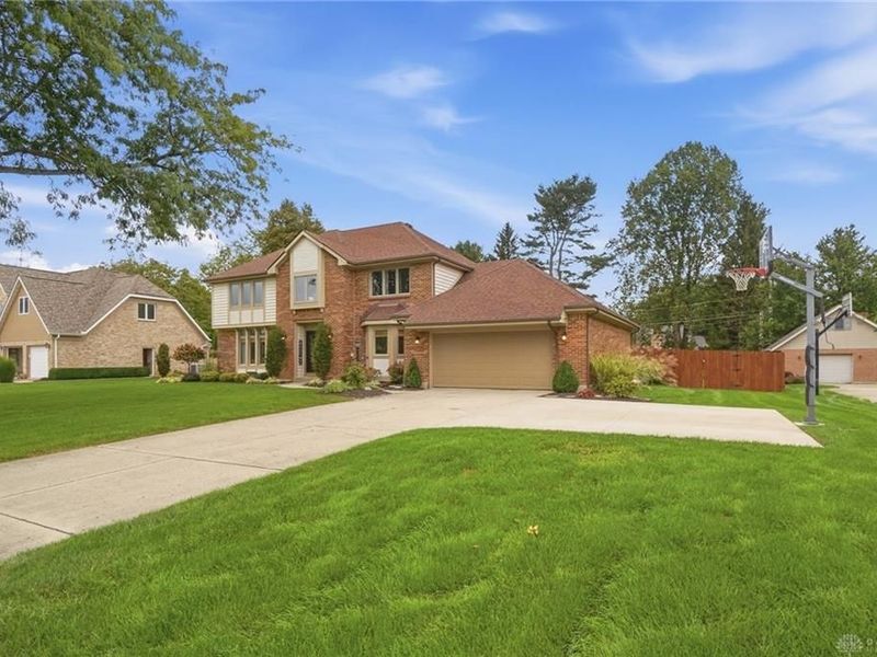 2091 Canterbury Court, Troy, OH 45373 Photo 8