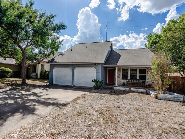 4817 Pelham DR, Austin, TX 78727