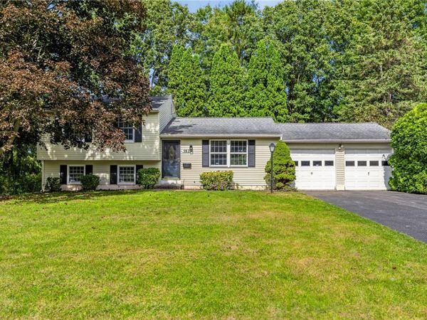 163 Peakview Drive , Henrietta, NY 14467