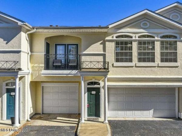 2252 Beach Drive, Gulfport, MS 39507