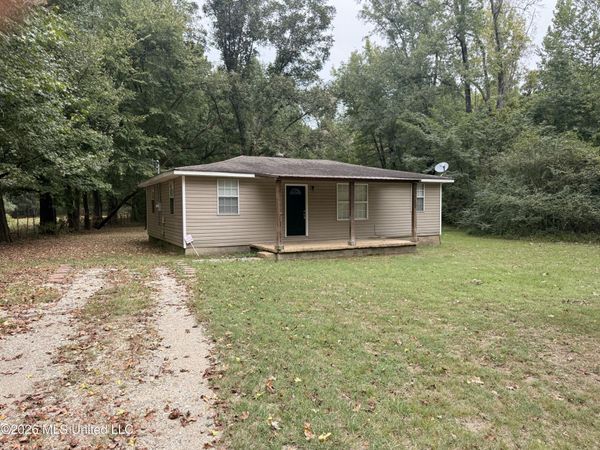 14881 Bell Road, Byhalia, MS 38611