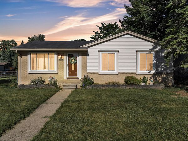 1243 Springer Street, Westland, MI 48186
