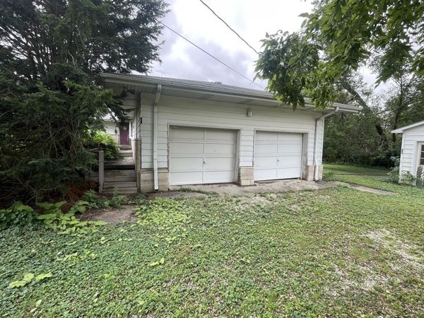 202 S Cider Street, Sadorus, IL 61872