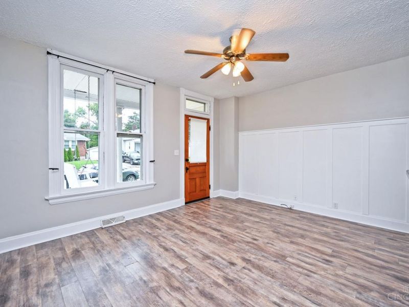631 Arlington Avenue, Arlington Heights, OH 45215 Photo 5