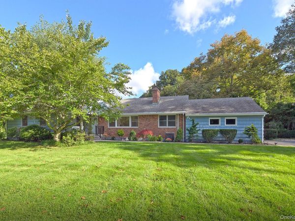1950 Midlane, Muttontown, NY 11791