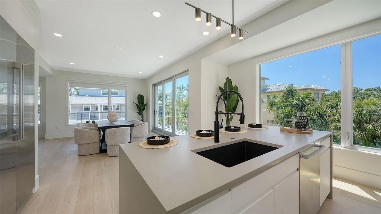 8800 Midnight Pass Road, Sarasota, FL 34242 Photo