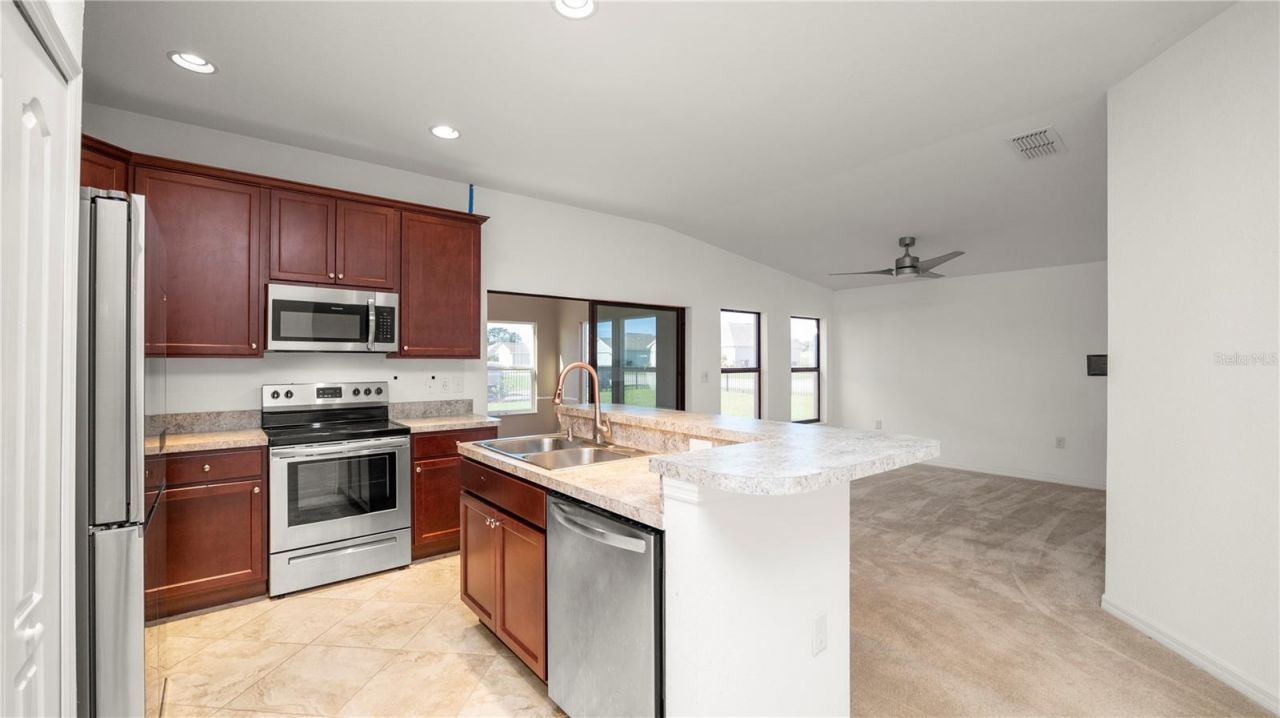 524 Central Ridge Lane , Frostproof, FL 33843 Photo