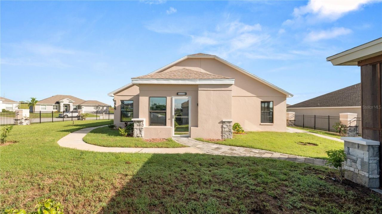 524 Central Ridge Lane , Frostproof, FL 33843 Photo