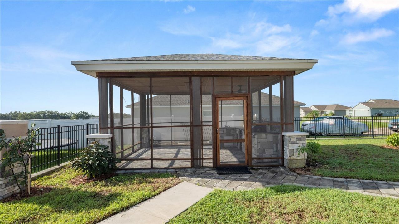 524 Central Ridge Lane , Frostproof, FL 33843 Photo