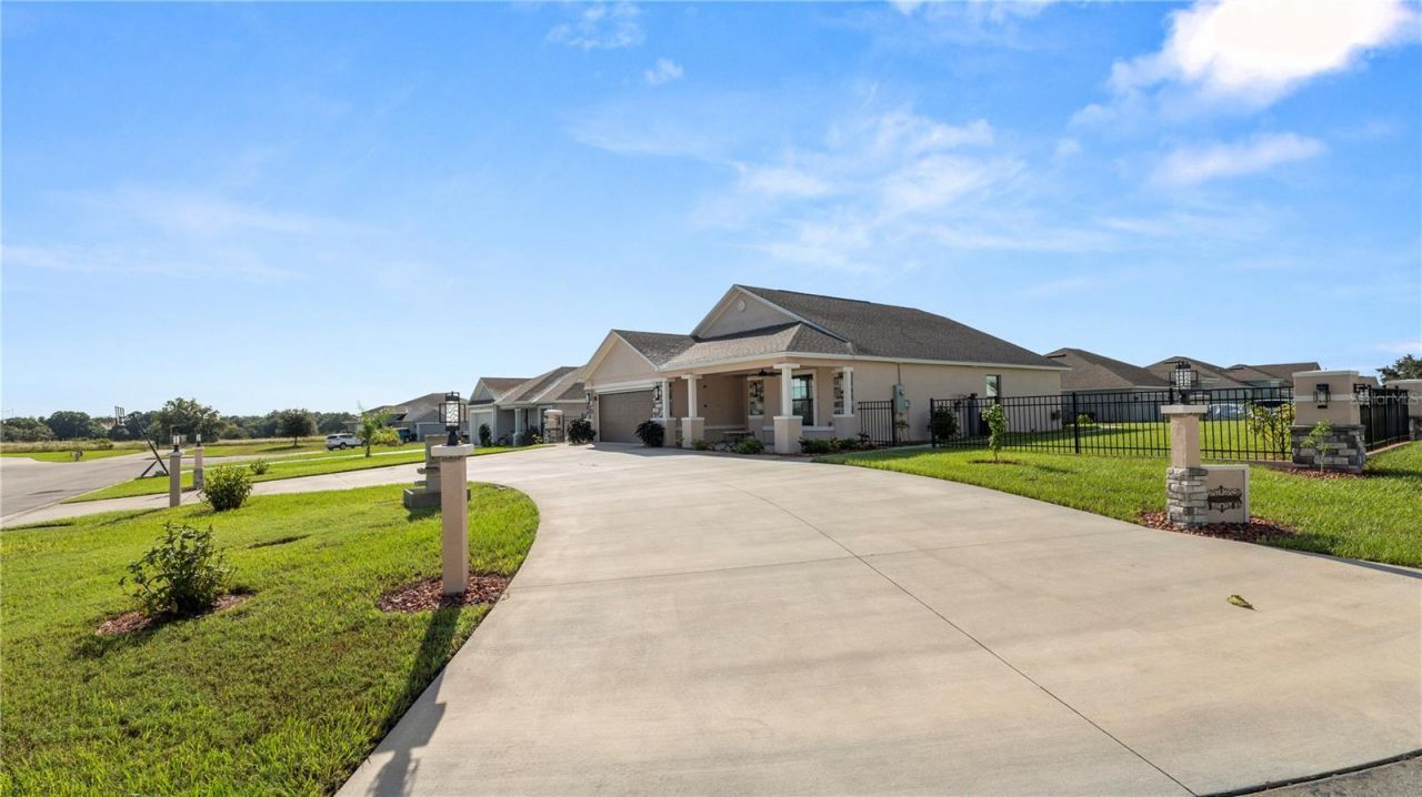 524 Central Ridge Lane , Frostproof, FL 33843 Photo