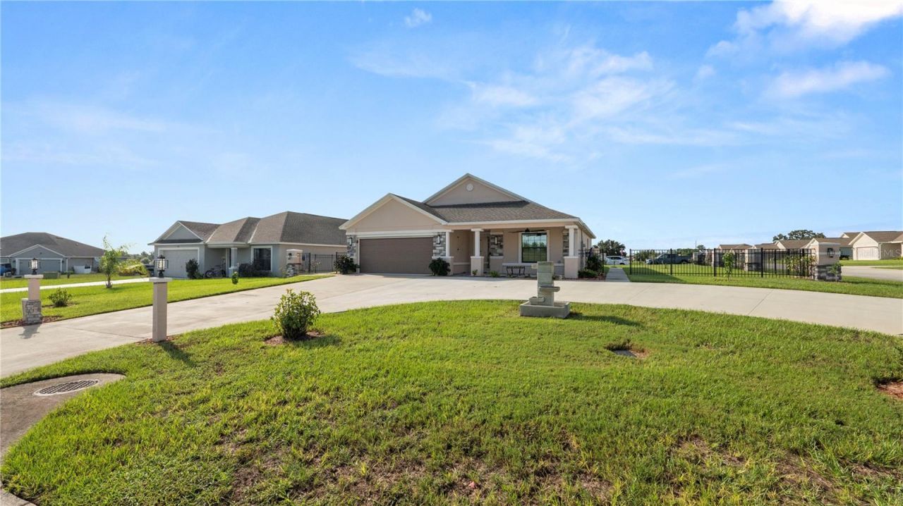 524 Central Ridge Lane , Frostproof, FL 33843 Photo