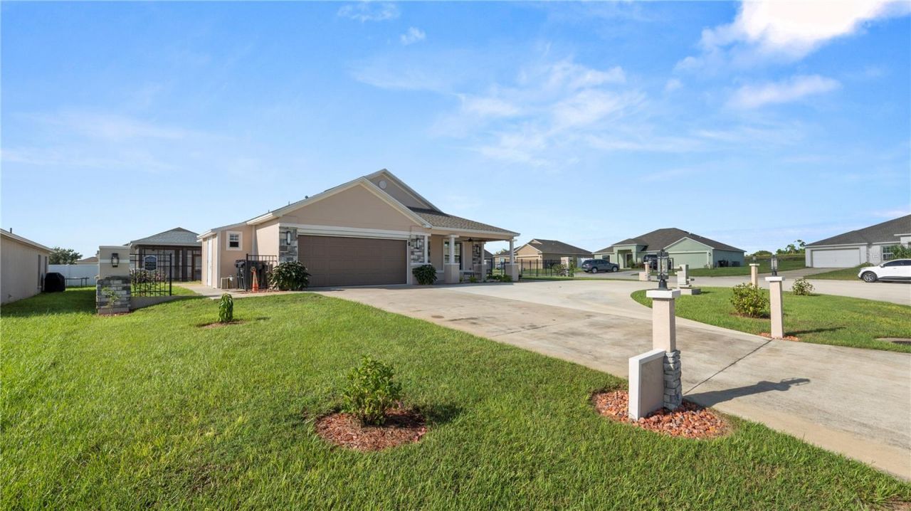 524 Central Ridge Lane , Frostproof, FL 33843 Photo