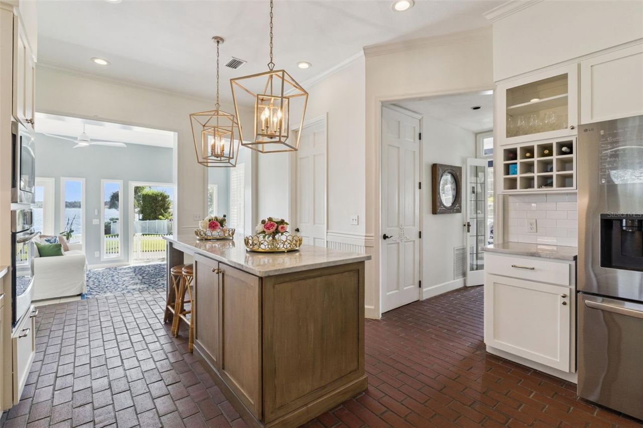 637 Lake Harbor Circle, Orlando, FL 32809 Photo