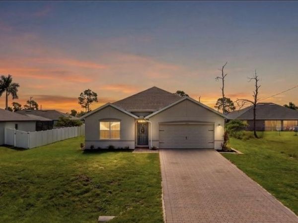 2909 NW 22ND AVENUE , CAPE CORAL, FL 33993
