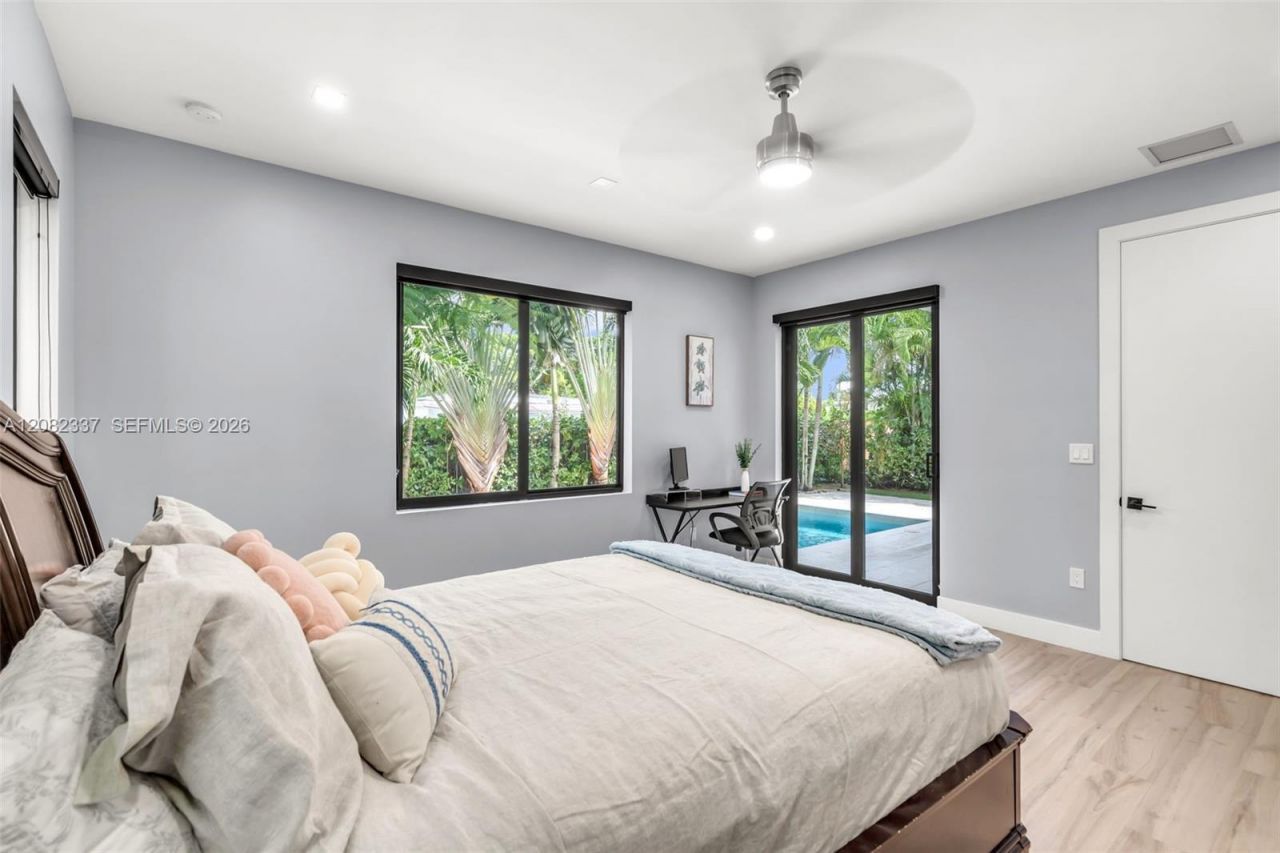 5759 SW 42nd St , Miami, FL 33155 Photo