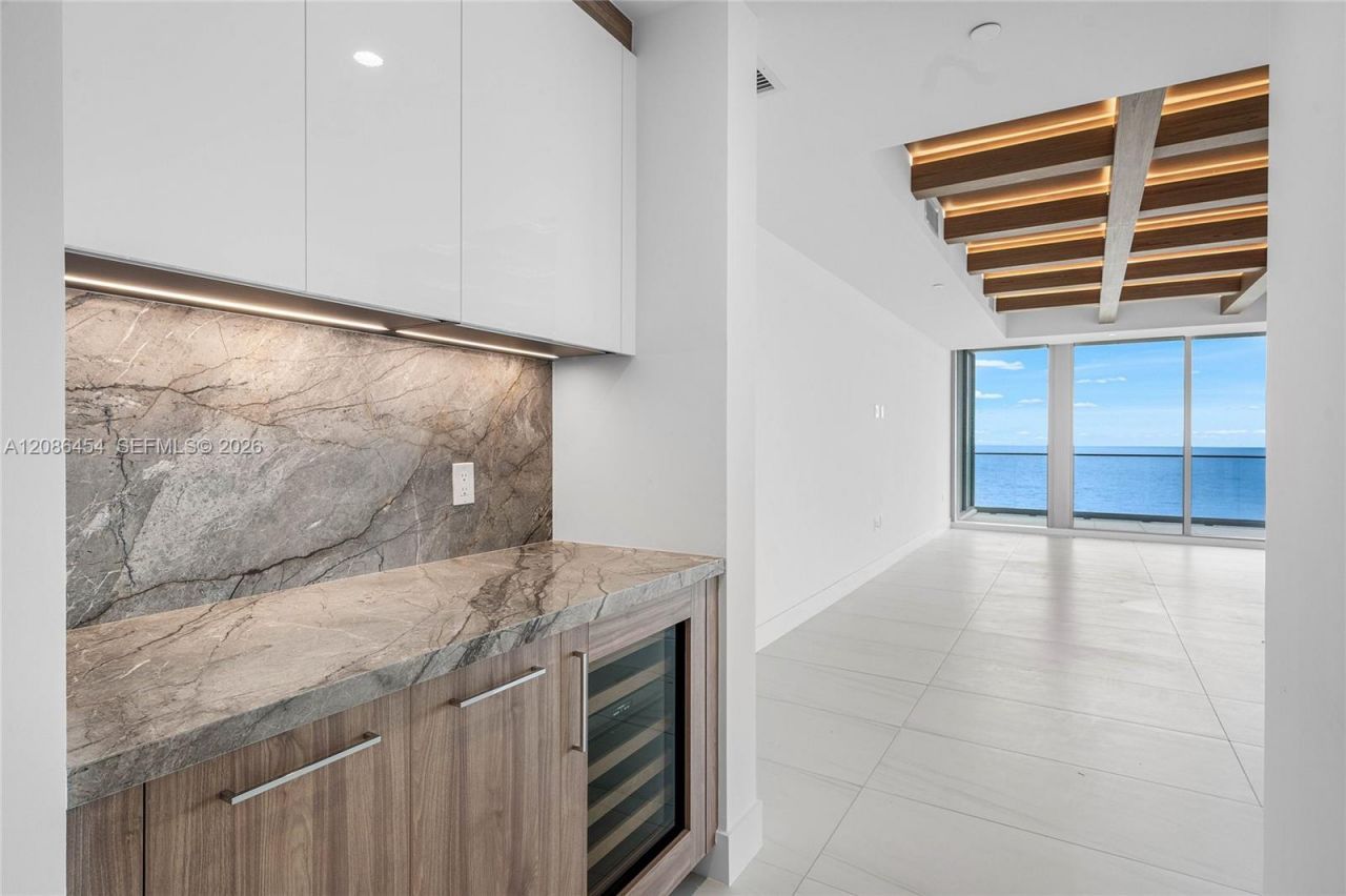 153 N Seabreeze Blvd, Unit 1002-S, Fort Lauderdale, FL 33304 Photo