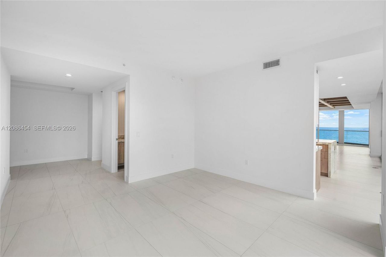 153 N Seabreeze Blvd, Unit 1002-S, Fort Lauderdale, FL 33304 Photo