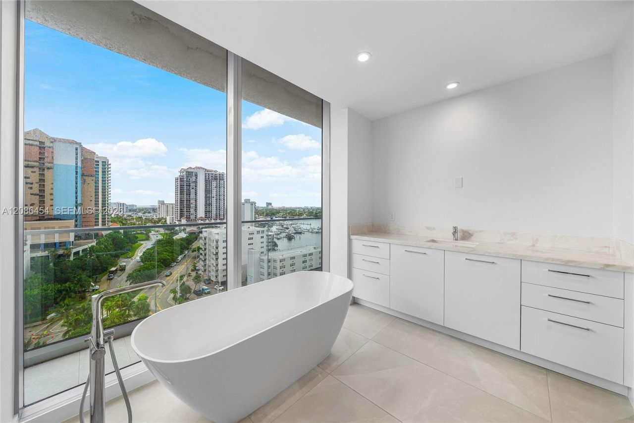 153 N Seabreeze Blvd, Unit 1002-S, Fort Lauderdale, FL 33304 Photo