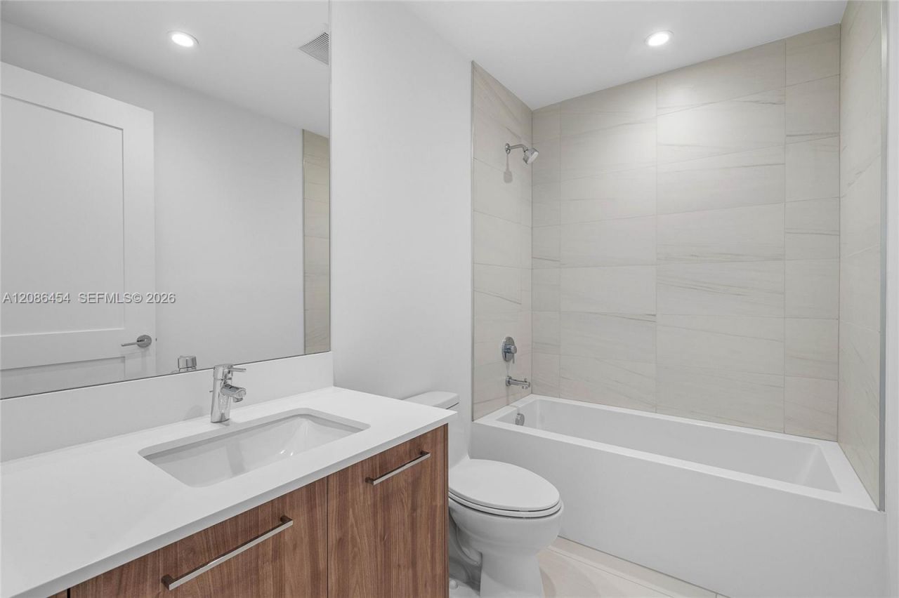 153 N Seabreeze Blvd, Unit 1002-S, Fort Lauderdale, FL 33304 Photo