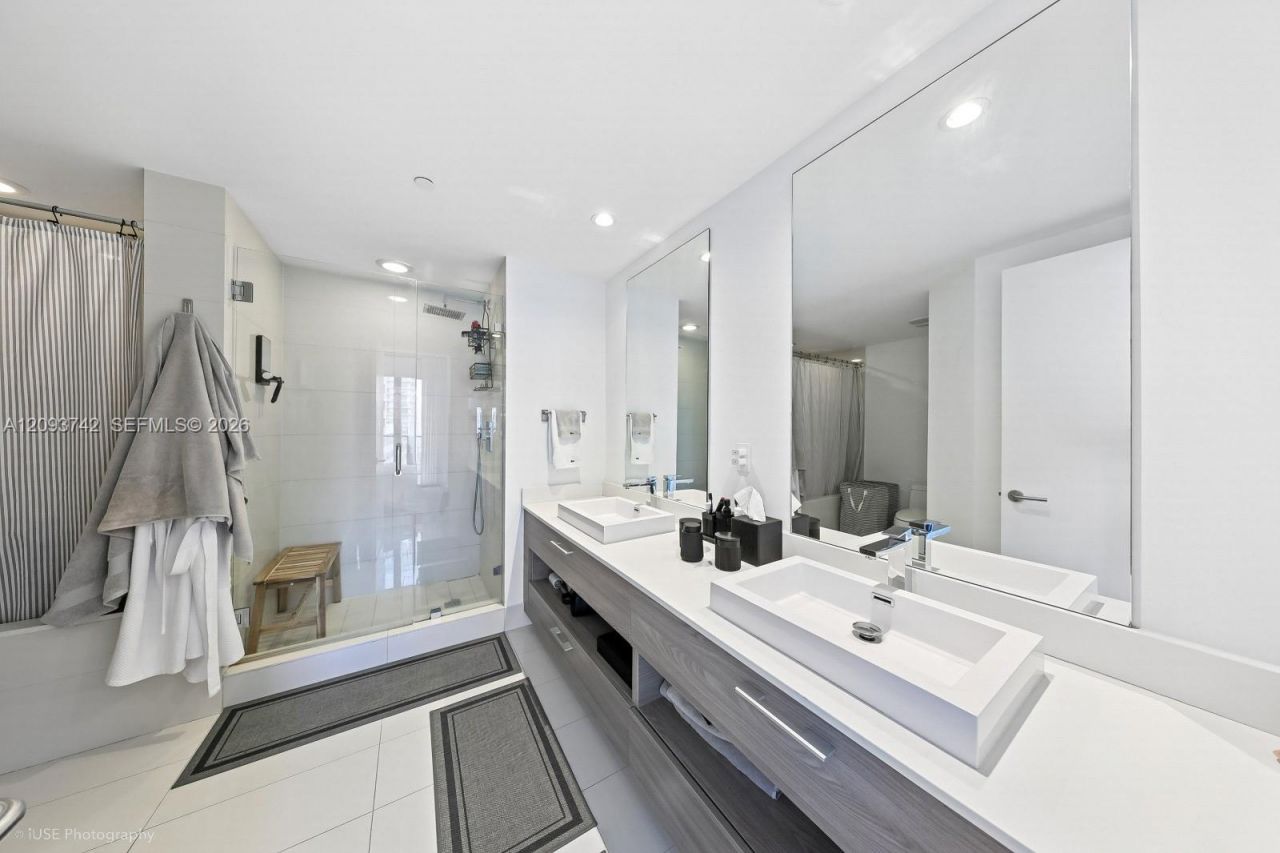 1300 S Miami Ave, Unit 2310, Miami, FL 33130 Photo