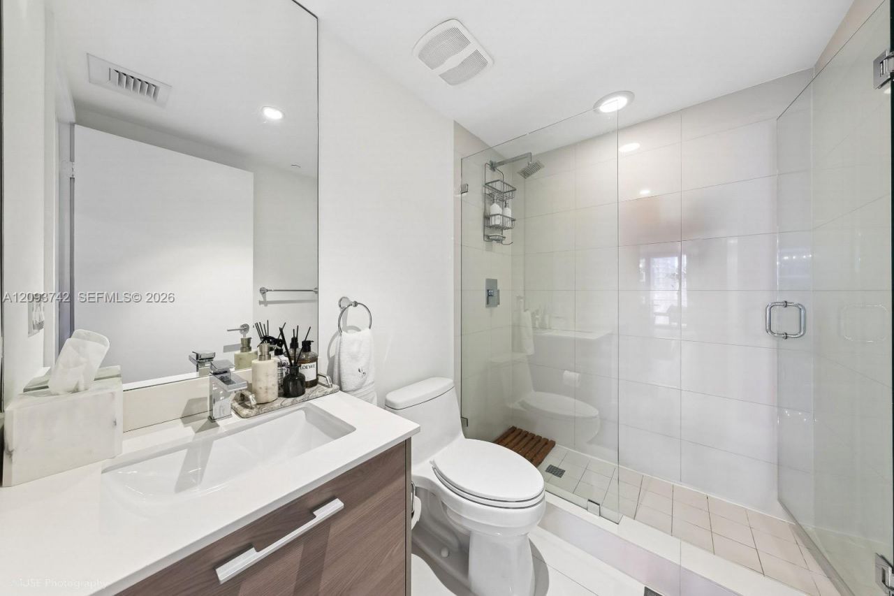 1300 S Miami Ave, Unit 2310, Miami, FL 33130 Photo