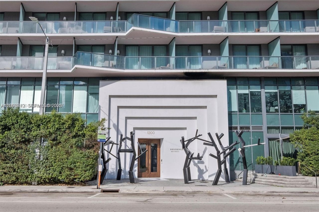 1300 S Miami Ave, Unit 2310, Miami, FL 33130 Photo