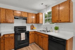 218 Beverly Drive photo 4