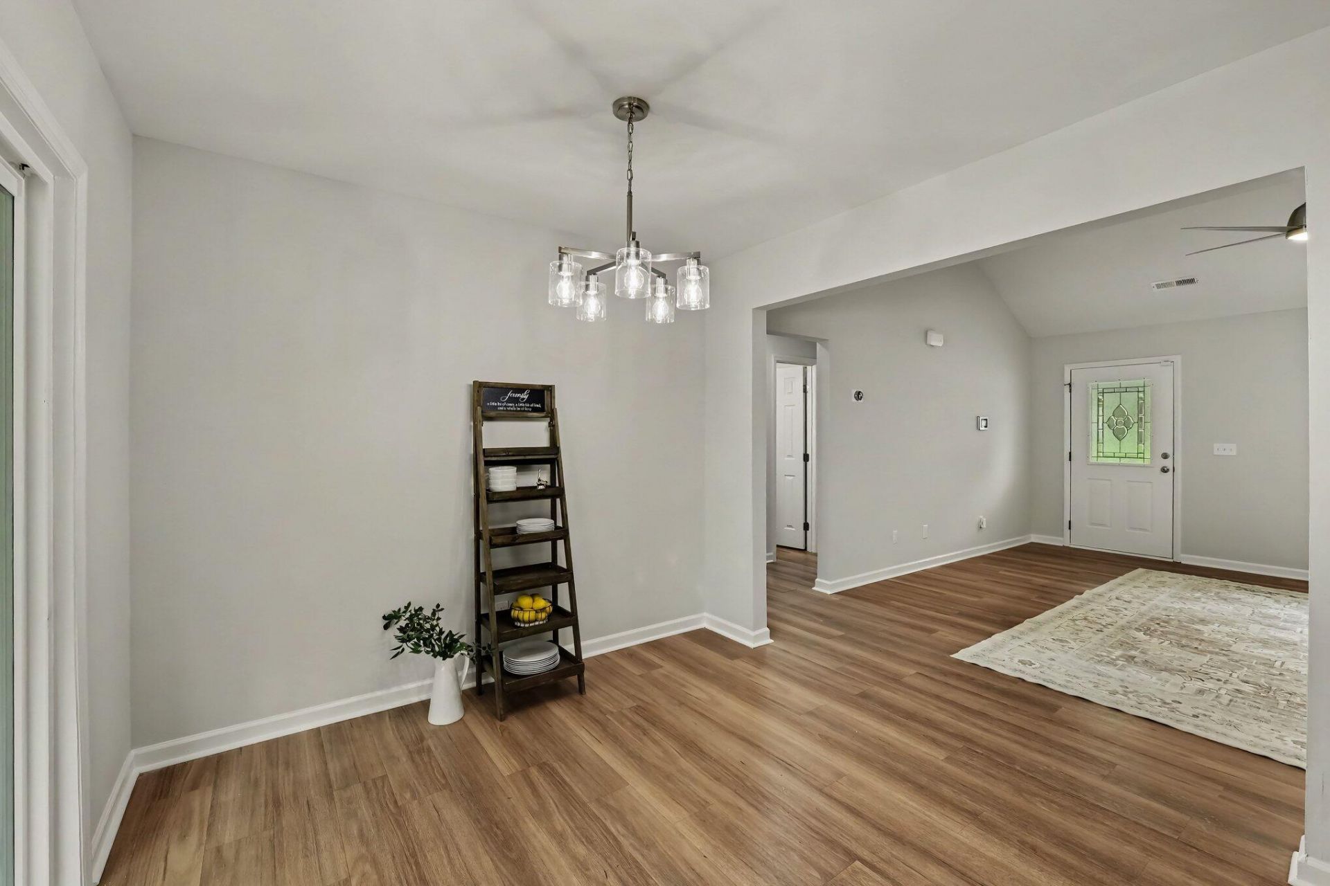 218 Beverly Drive Photo 7